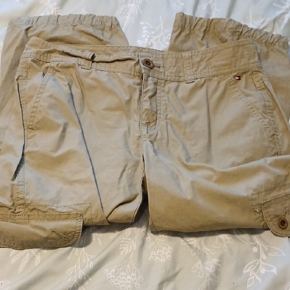 Tommy Hilfiger Olive Womans Capris 6